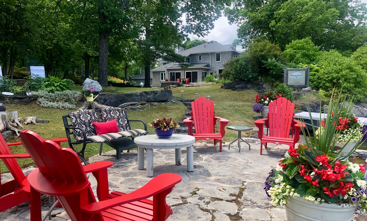 Stonehenge Waterfront Bed and Breakfast