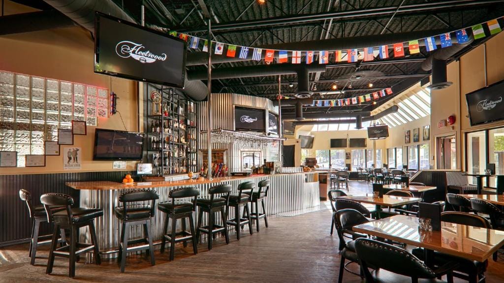 Best Western Plus Kelowna Hotel & Suites — 4