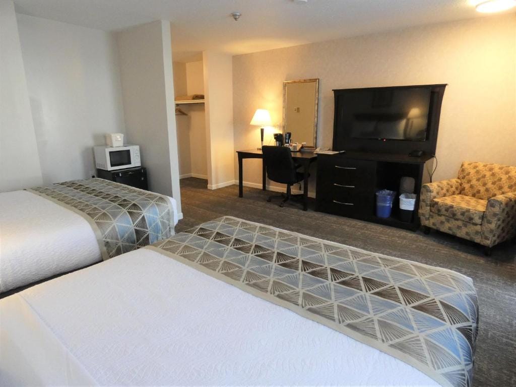 Dilworth Inn Kelowna — 4