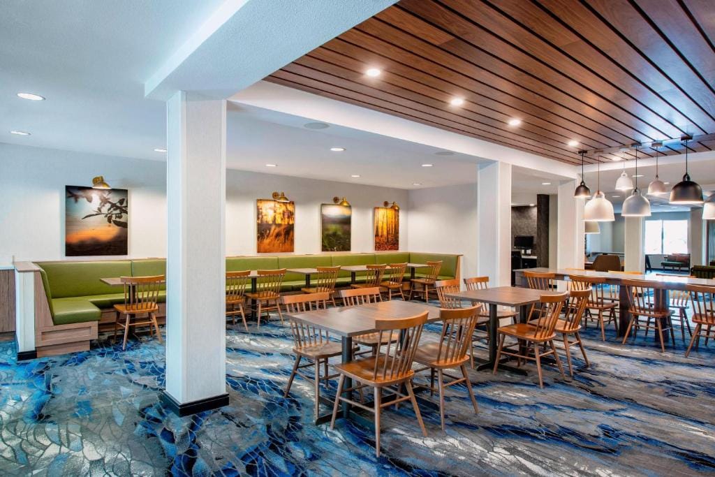 Fairfield Inn & Suites by Marriott Kelowna — 5