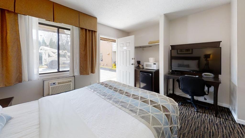 Recreation Inn and Suites Kelowna — 3