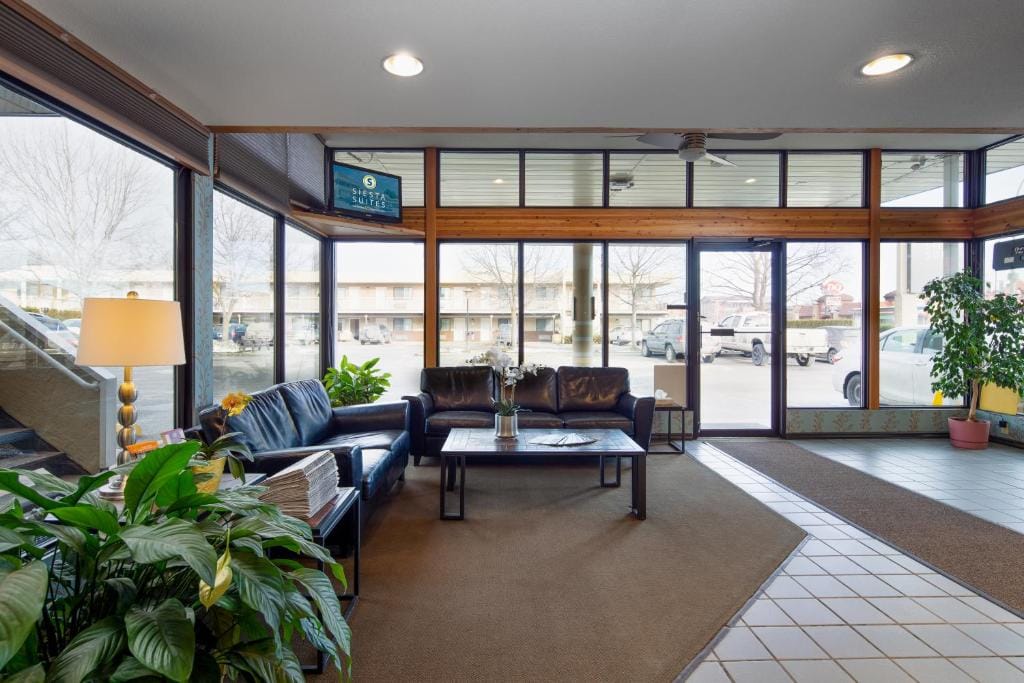 Siesta Suites — 2