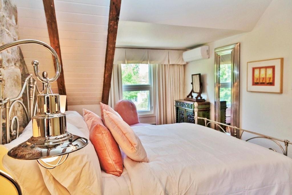 All Suites Whitney Manor — 2