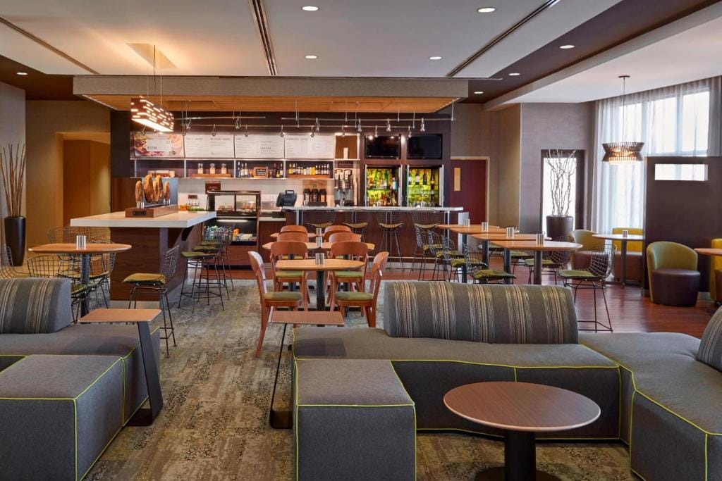 Courtyard by Marriott Kingston Highway 401 — 1