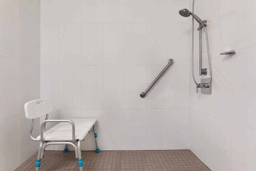 Days Inn by Wyndham Kingston — 3