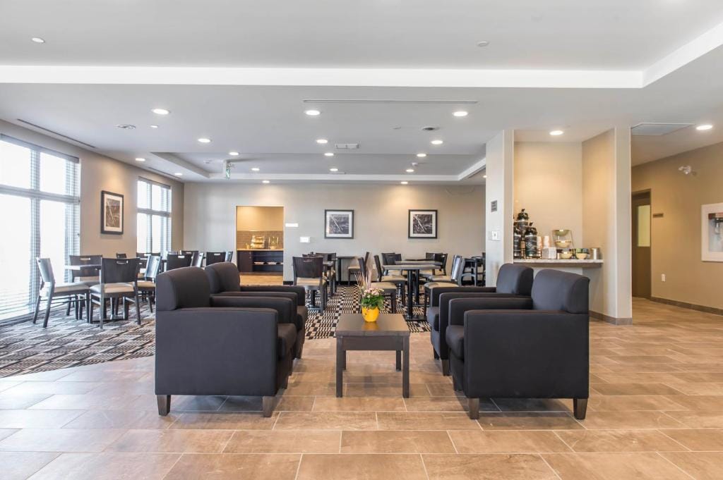 Quality Inn & Suites Kingston — 4