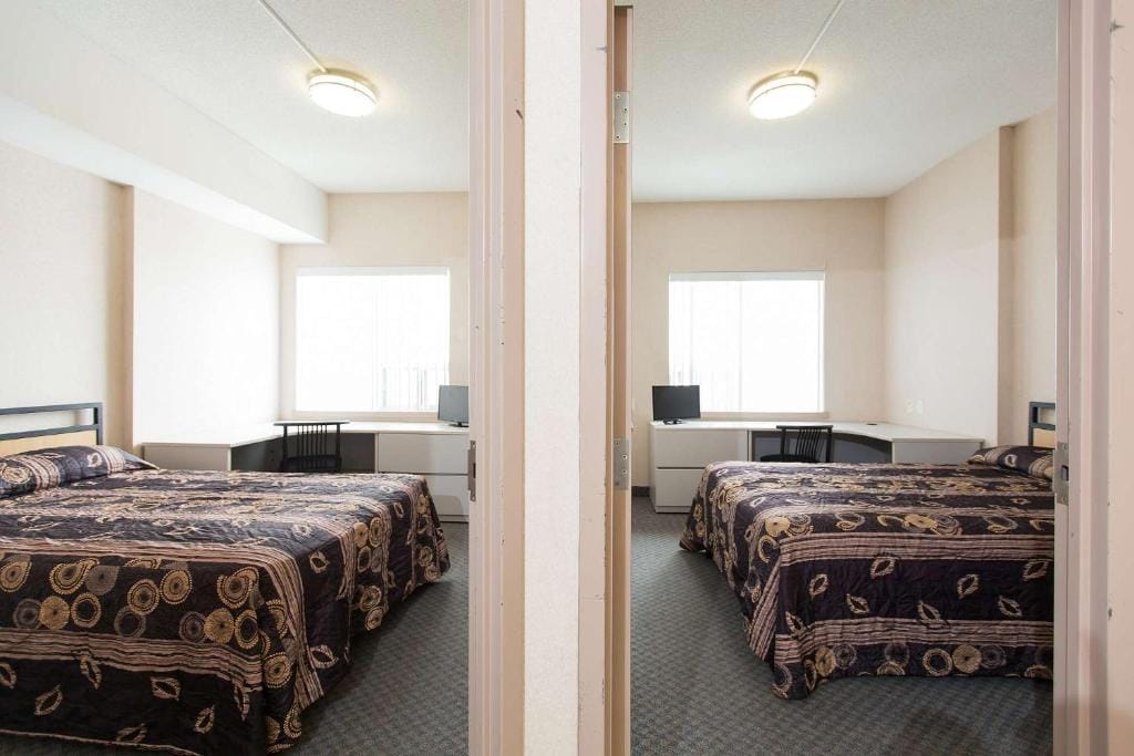Residence & Conference Centre - Kitchener-Waterloo — 2