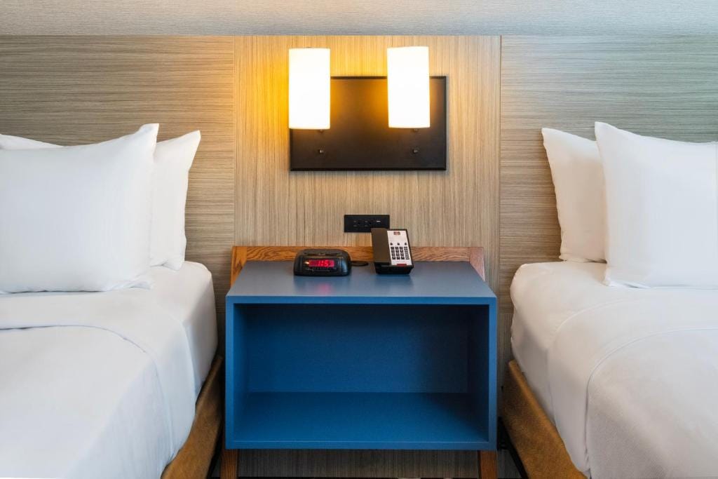 Comfort Inn — 1