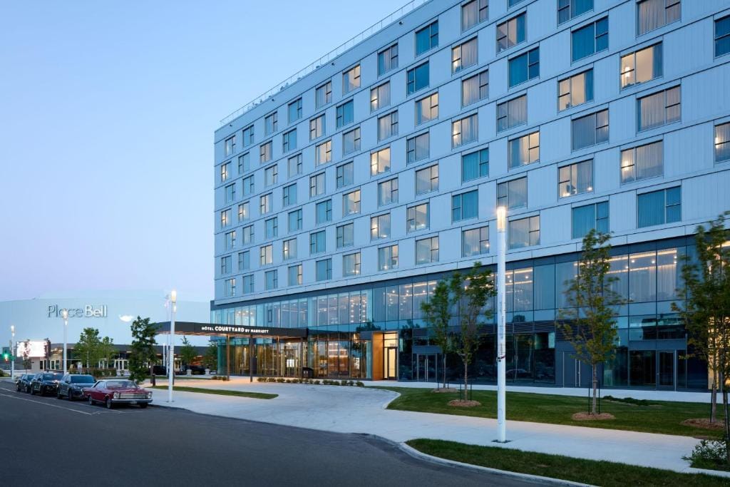 Courtyard by Marriott Montreal Laval — 1