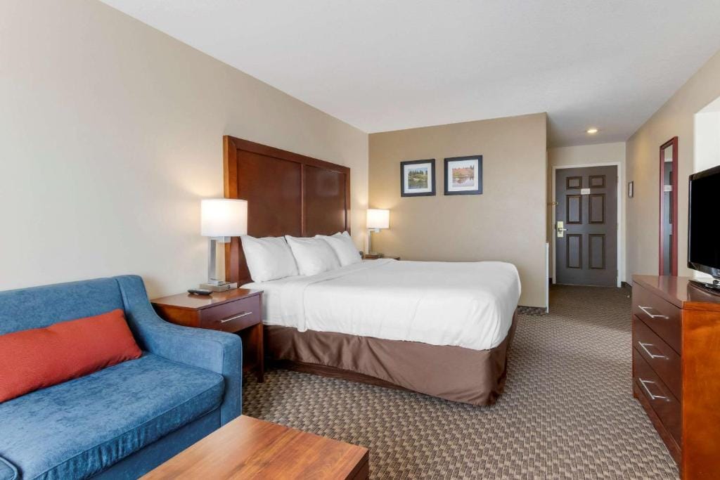 Comfort Inn — 2