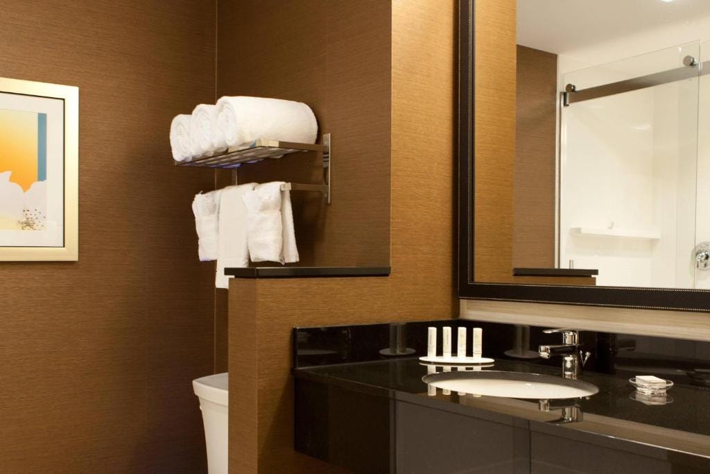 Fairfield Inn & Suites by Marriott Lethbridge — 3