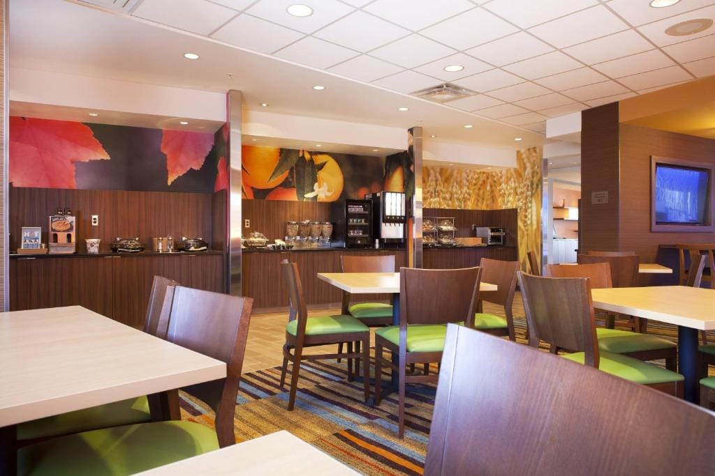Fairfield Inn & Suites by Marriott Lethbridge — 5