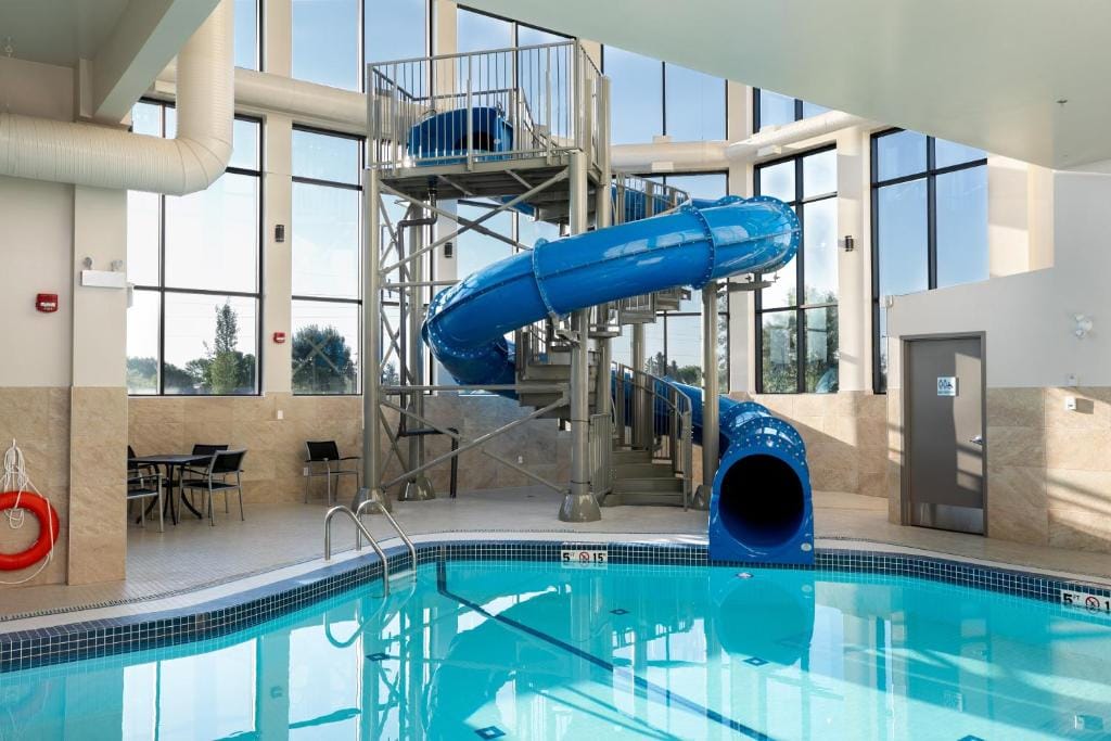 Holiday Inn Express - Lethbridge Southeast by IHG — 4