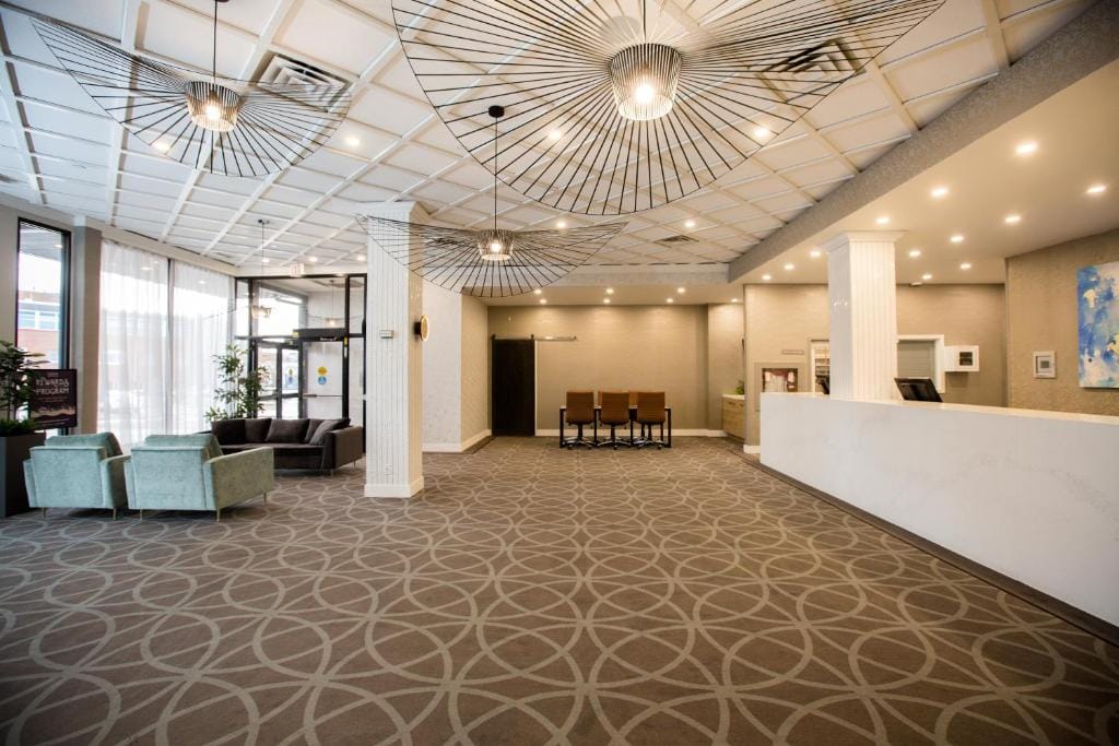 Sandman Signature Lethbridge Lodge — 3