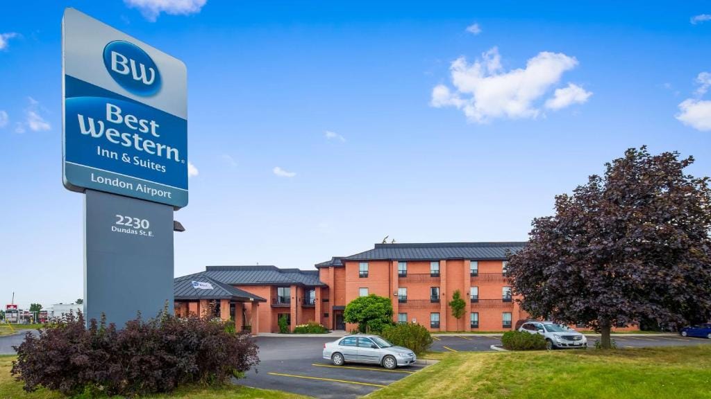 Best Western London Airport Inn & Suites — 1