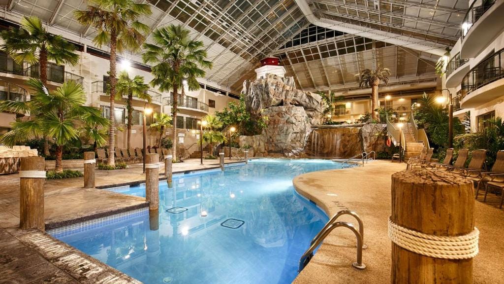 Best Western Plus Lamplighter Inn & Conference Centre — 1