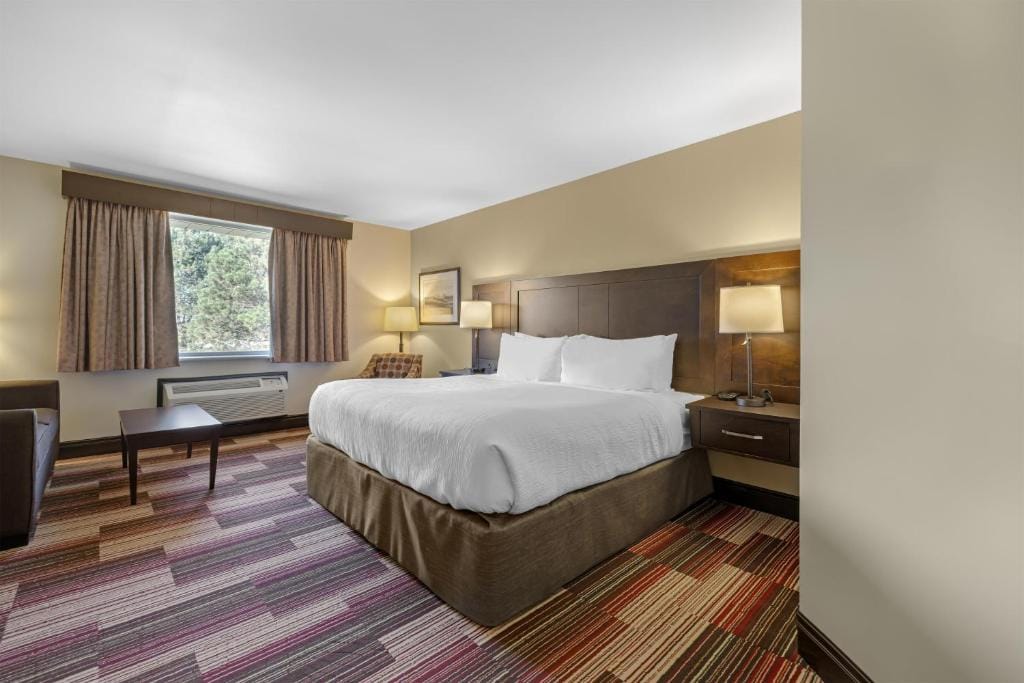 Best Western Plus Stoneridge Inn & Conference Centre London Ontario — 2
