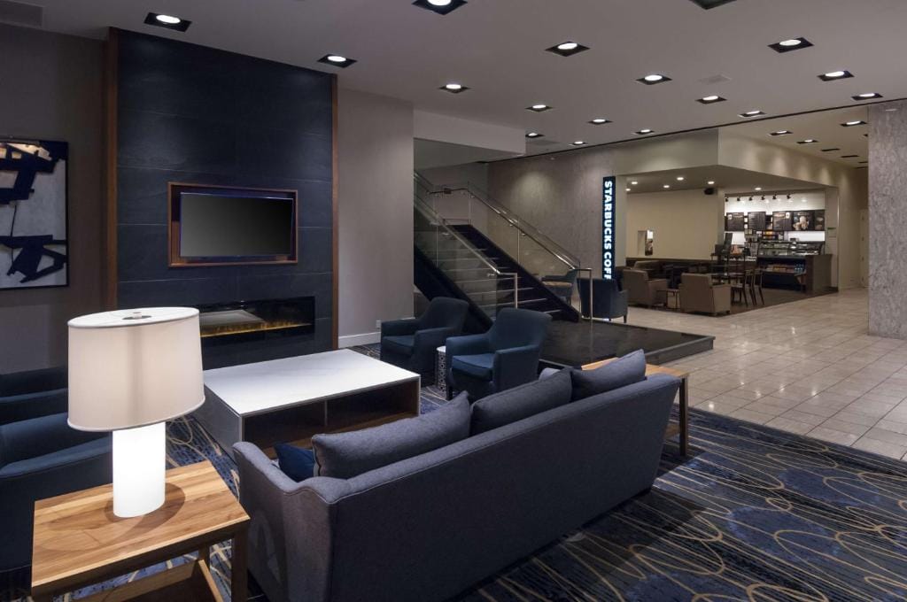 Doubletree by Hilton London — 5