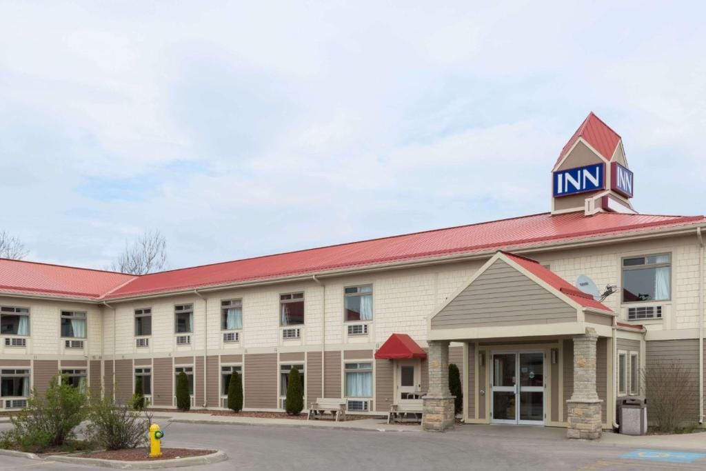 London Travel Inn — 1