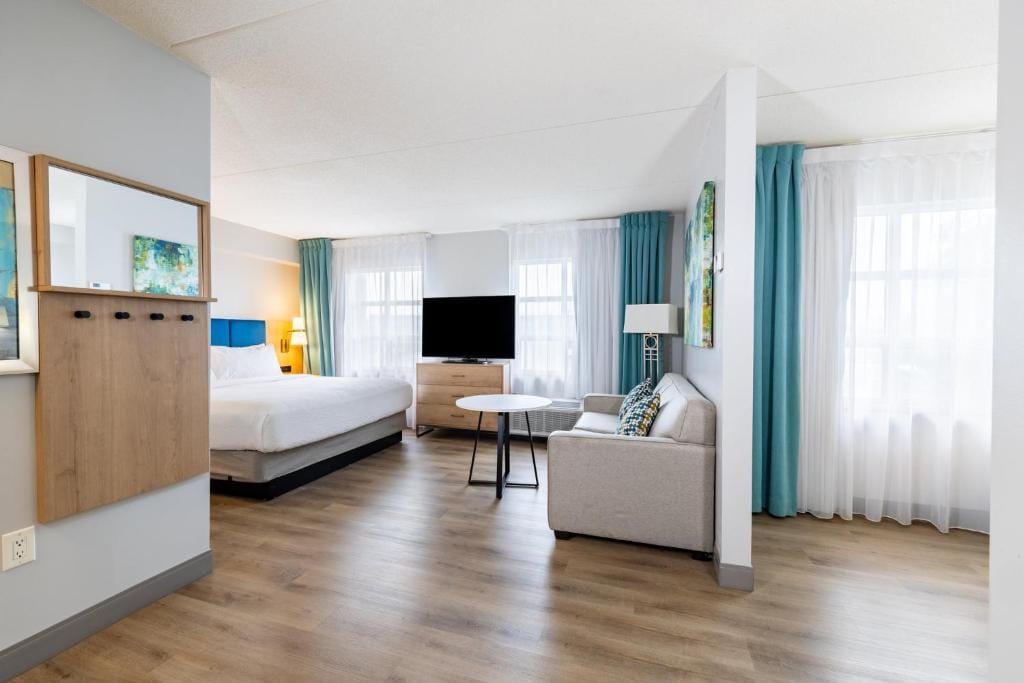 Staybridge Suites London by IHG — 2