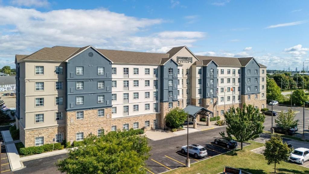 Staybridge Suites London by IHG — 4