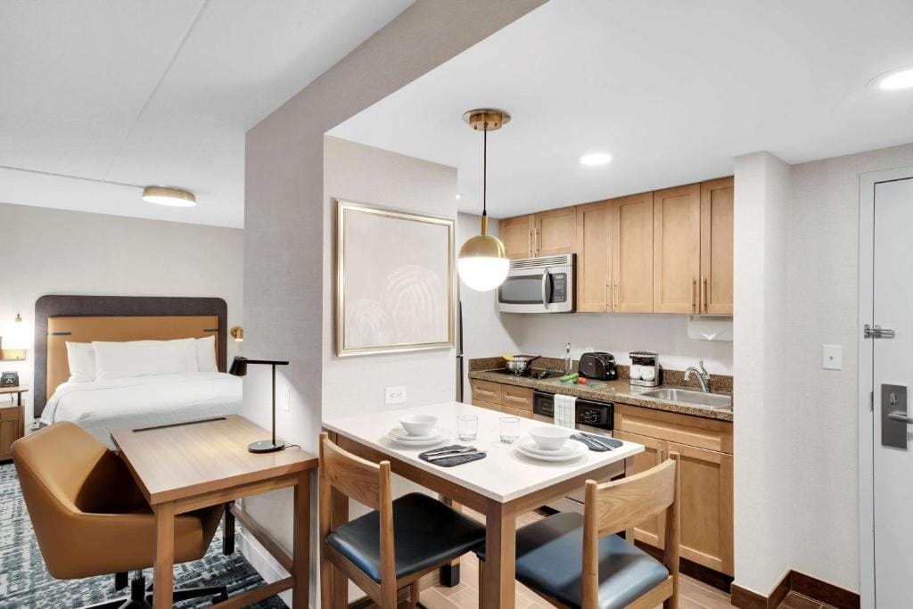Homewood Suites by Hilton Toronto-Markham — 5