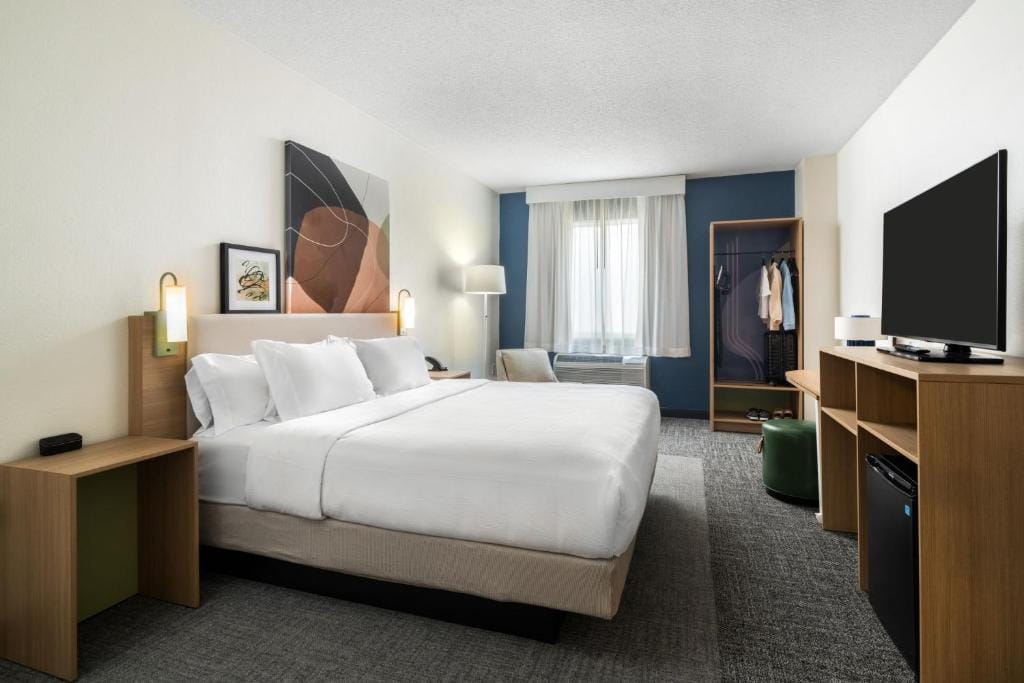 Spark By Hilton Toronto Markham — 5