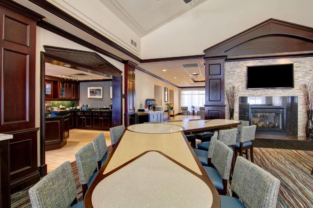 Homewood Suites by Hilton Toronto Mississauga — 5