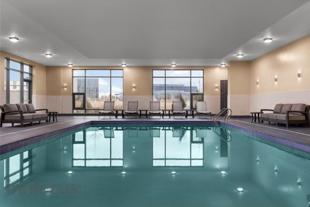 Hyatt House Mississauga / Airport Corp Center — 4