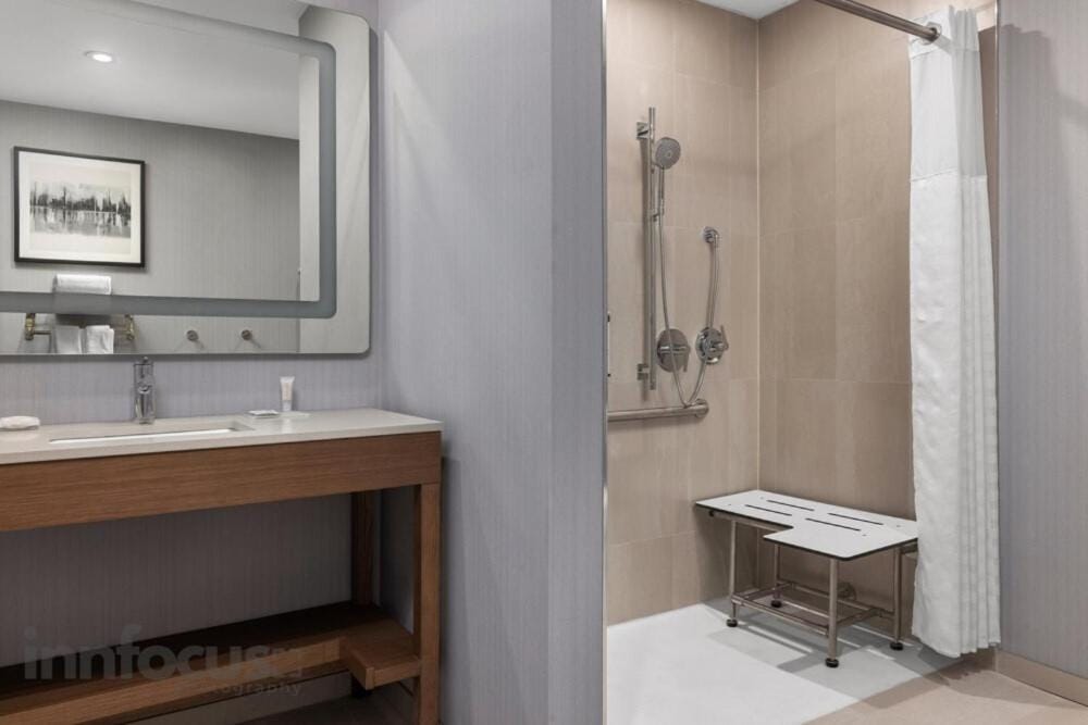Hyatt Place Mississauga / Airport Corp Center — 3