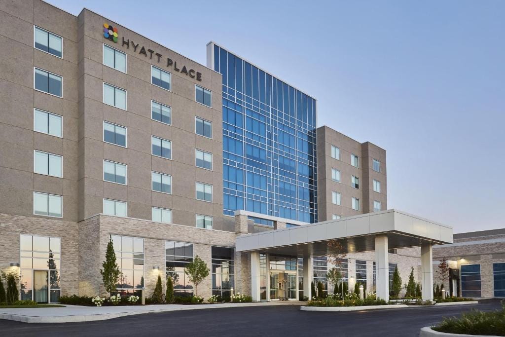 Hyatt Place Toronto Mississauga and Luxe Convention Centre — 1