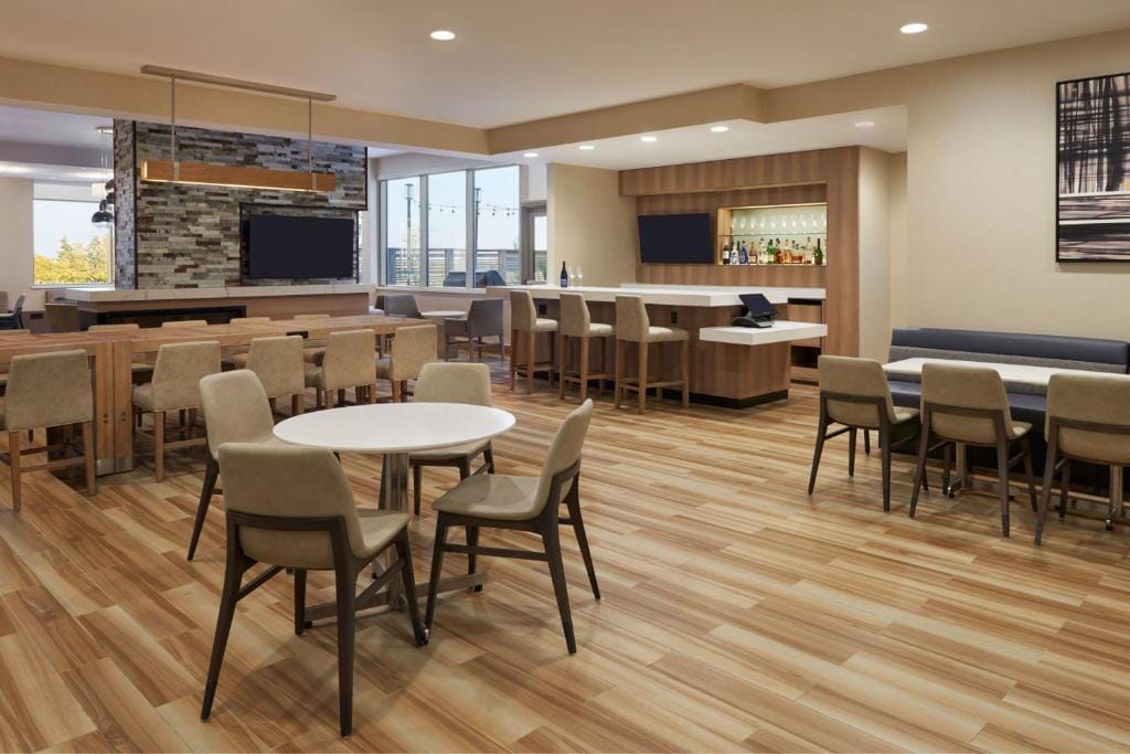 Residence Inn by Marriott Toronto Mississauga Southwest — 5
