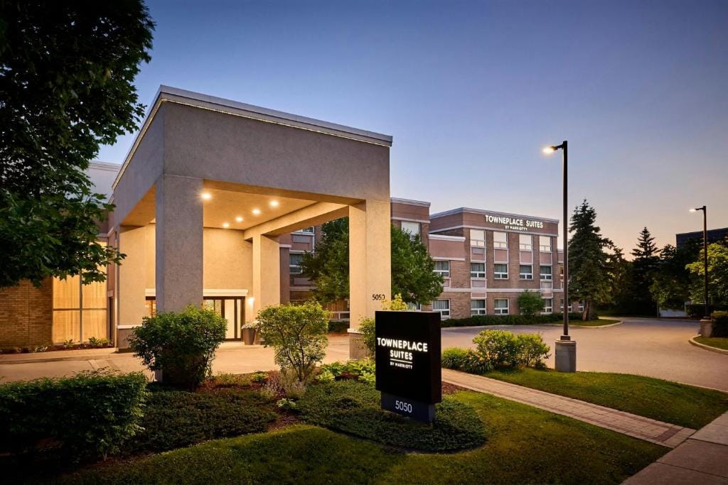 TownePlace Suites by Marriott Mississauga-Airport Corporate Centre — 1