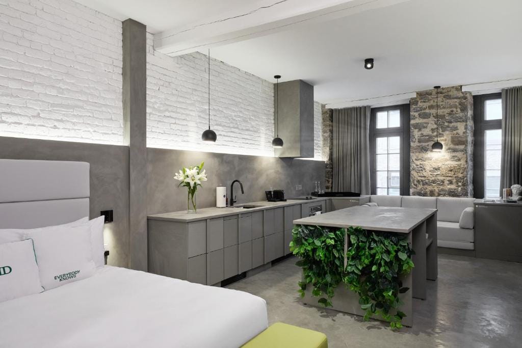 David Hotel — 1