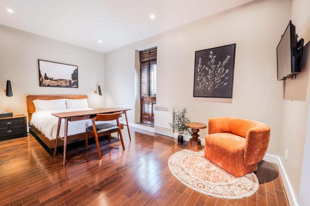 Self Check-In Boutique Hotel - Quartier latin - Room 301 — 1