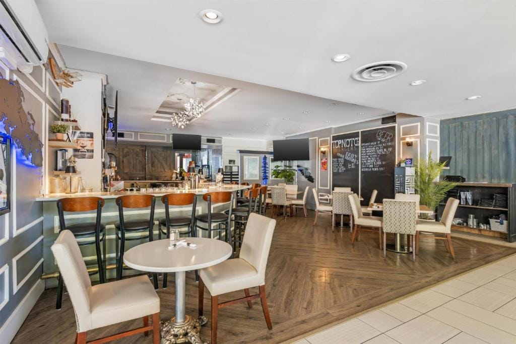 Best Western Dorchester Hotel — 3