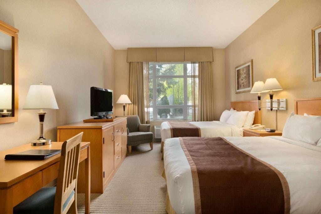 Ramada by Wyndham Nanaimo — 2