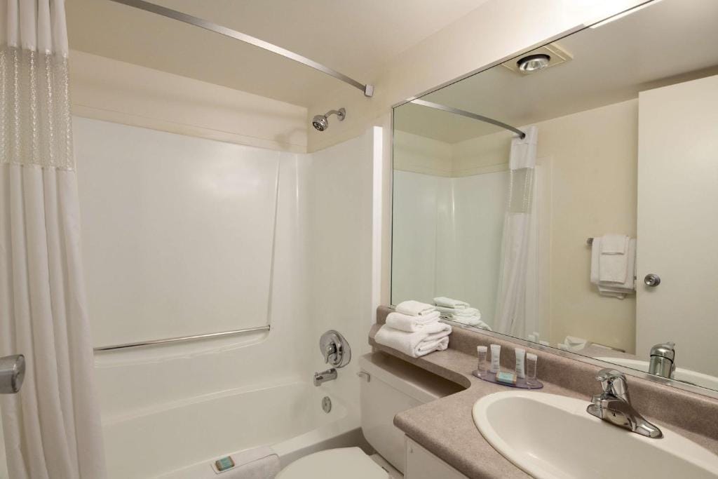 Travelodge by Wyndham Nanaimo — 3