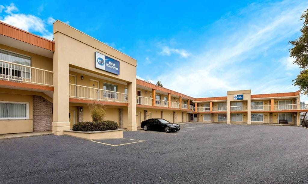 Best Western Voyageur Place Hotel — 3