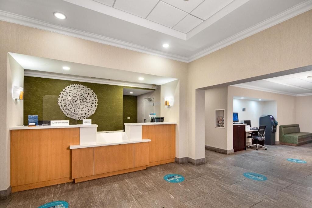 Fairfield Inn by Marriott Toronto Oakville — 1