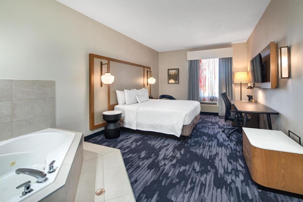 Fairfield Inn by Marriott Toronto Oakville — 2