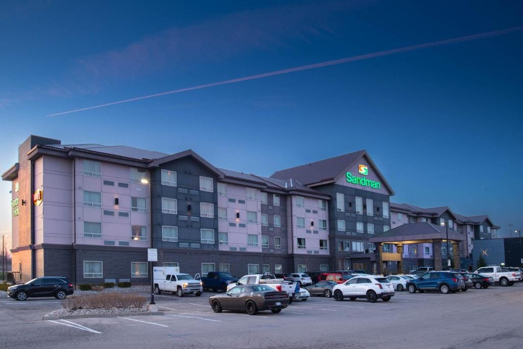 Sandman Hotel Oakville — 1