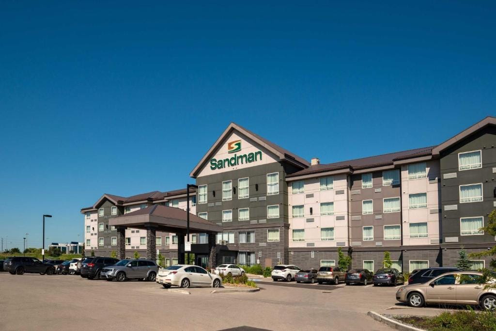 Sandman Hotel Oakville — 2