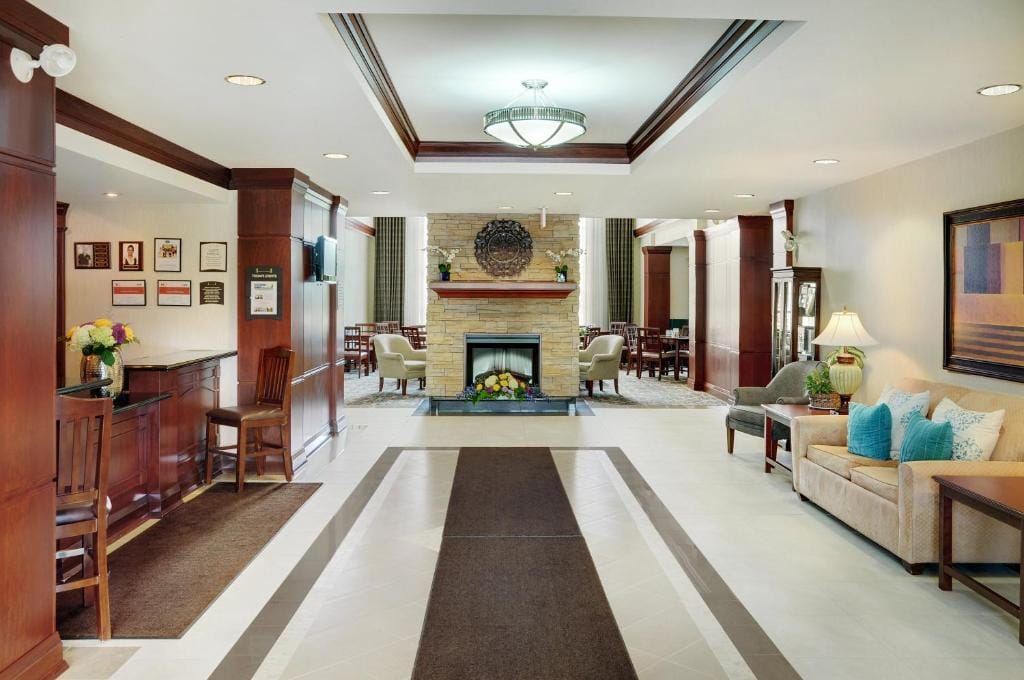 Staybridge Suites Oakville Burlington by IHG — 1
