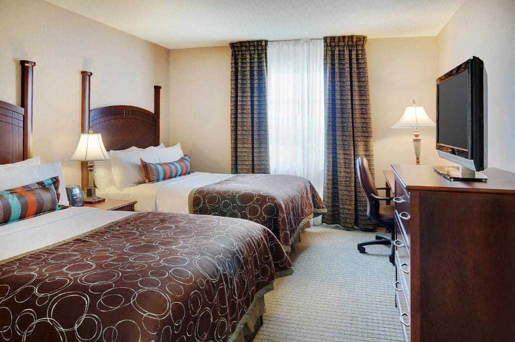 Staybridge Suites Oakville Burlington by IHG — 2