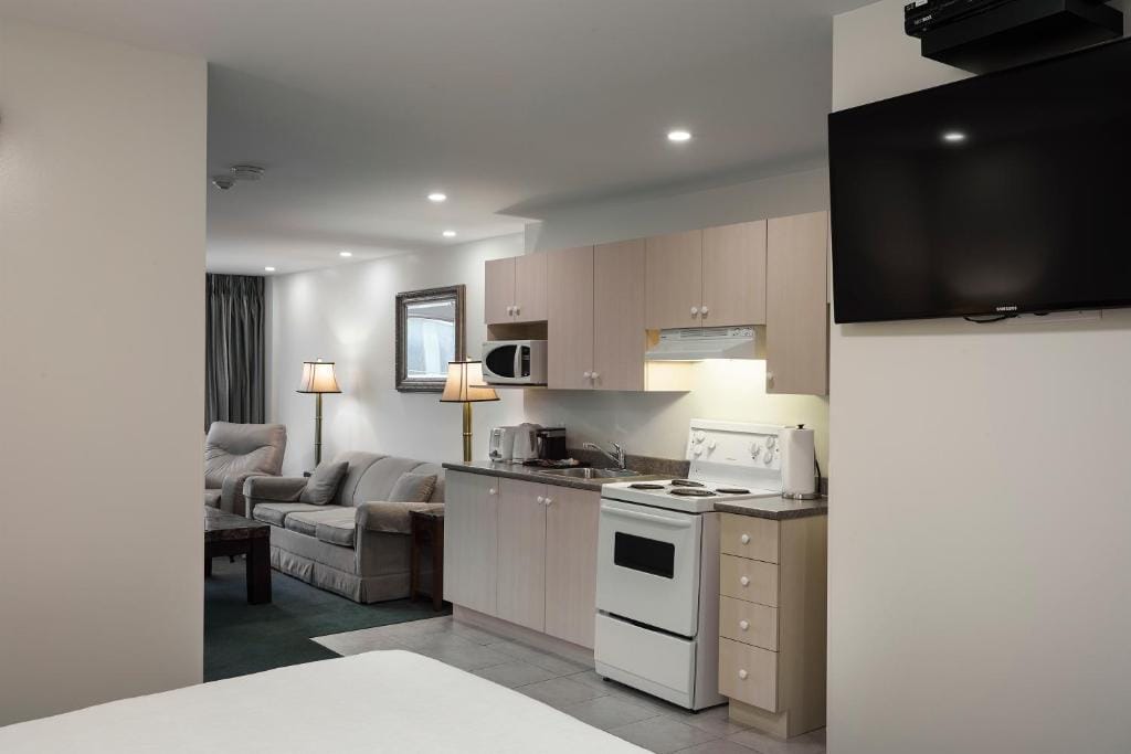 The Business Inn — 4