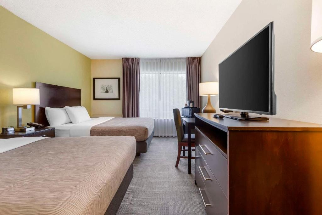 Quality Inn — 2