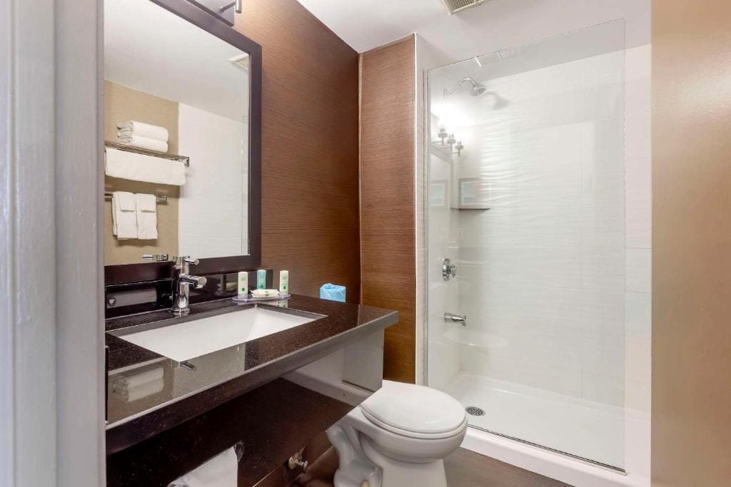 Quality Inn — 3