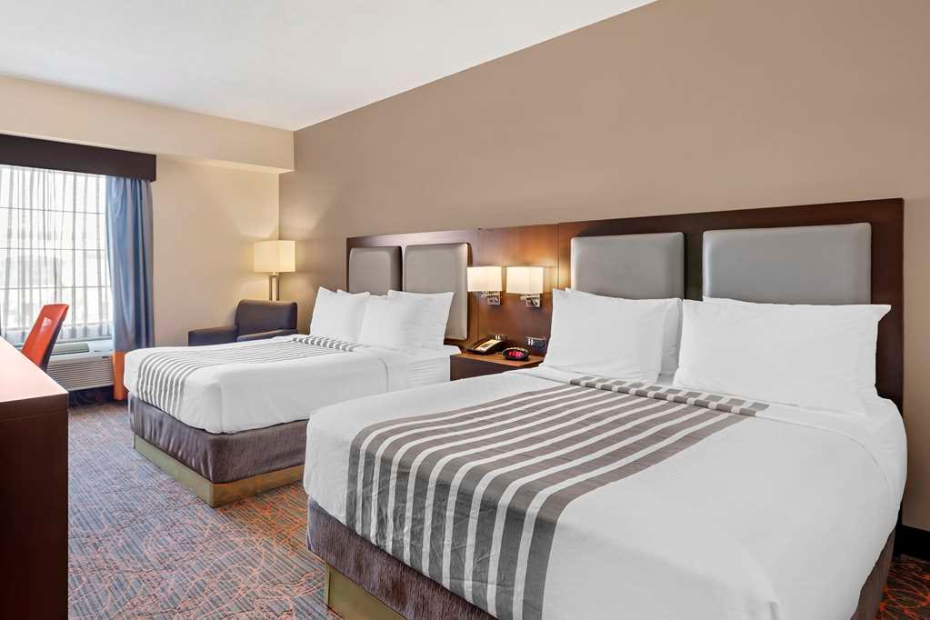 Best Western Plus Executive Inn — 4