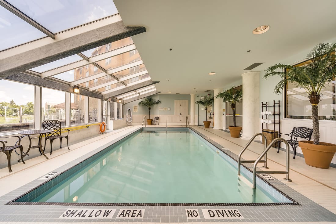 Monte Carlo Inn & Suites - Downtown Markham